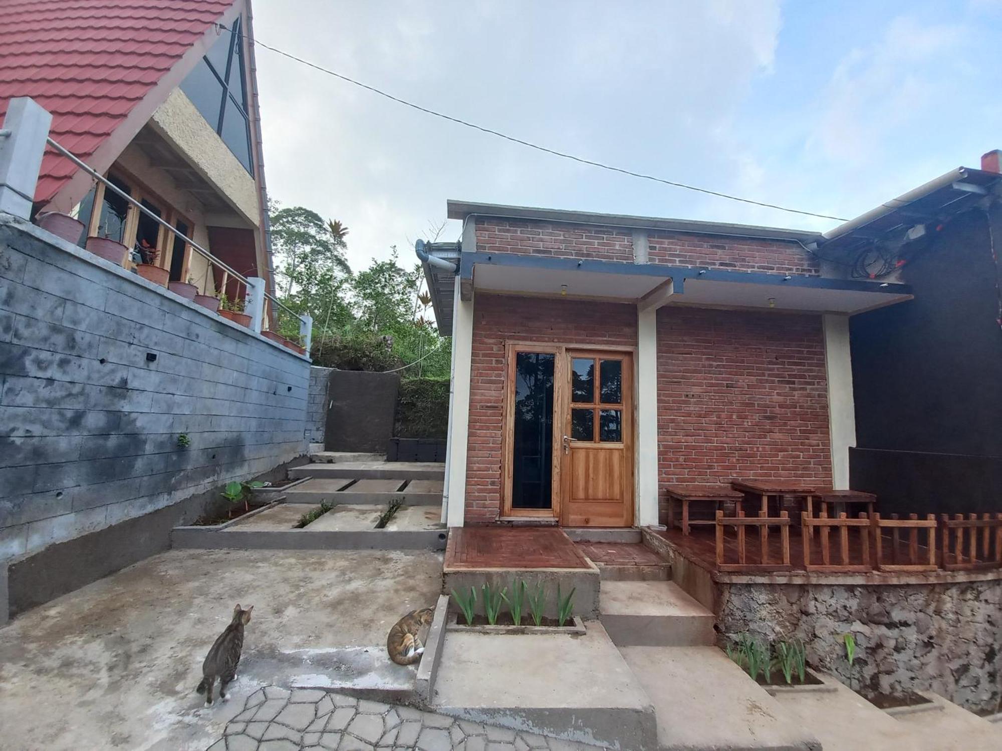 Agora Home Wonosobo Bagian luar foto