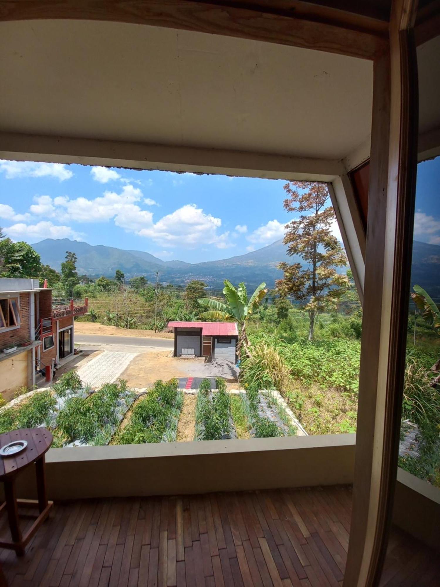 Agora Home Wonosobo Ruang foto
